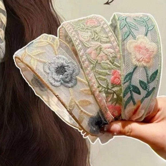 Boho Floral Embroidered Headbands set - Picture 3 of 3